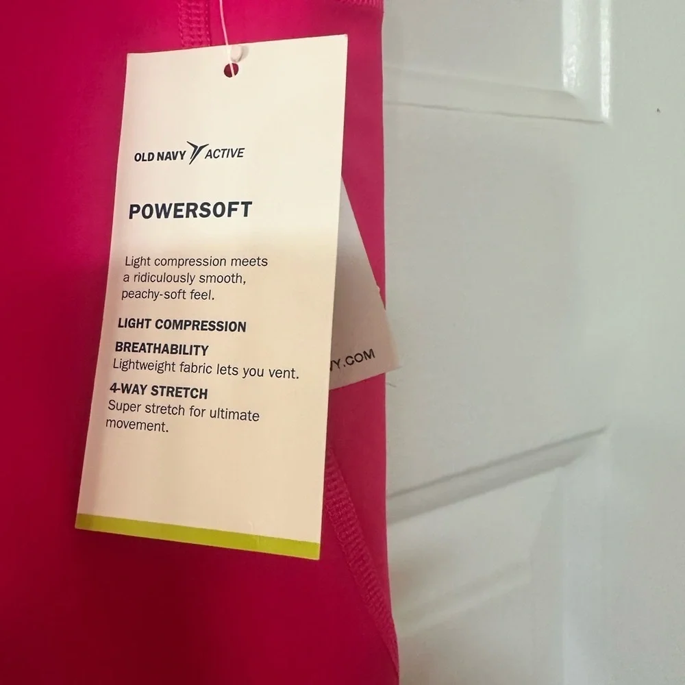 Flamingo Hot Pink Powersoft High-Rise Crop‎ NWT! Size medium.